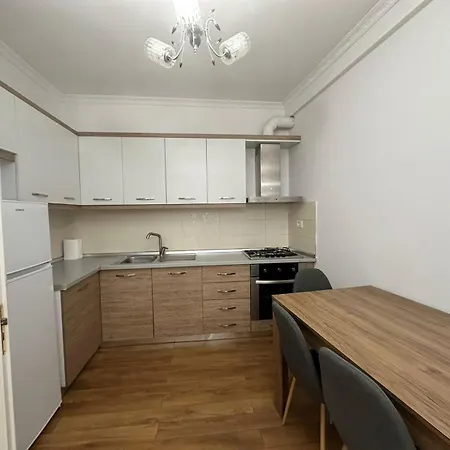 Apartment Dapartment *